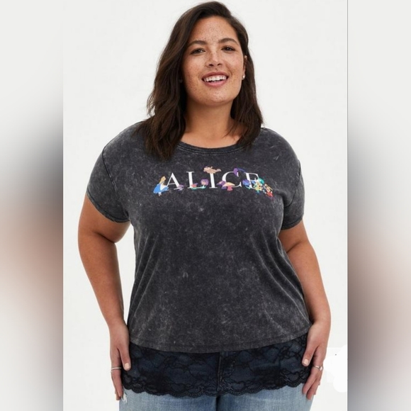 TORRID DISNEY Alice In Wonderland Black Lace Hem Top! NWT! - Picture 3 of 7